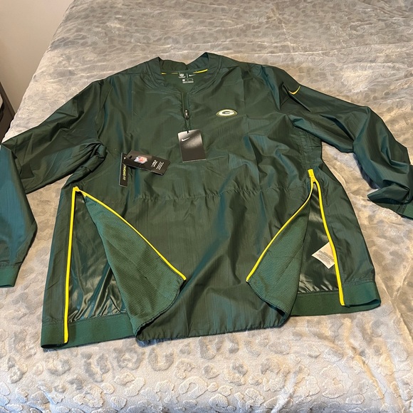 Green Bay Packers half zip - Picture 3 of 6